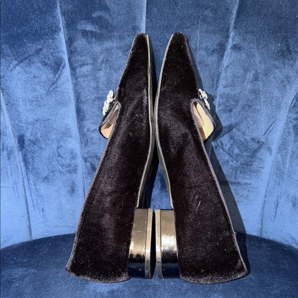 Adrienne Vittadini Black Velvet Loafers w/ Rhinestone Embellishment Size 9.5 - Picture 4 of 6